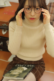 女主穿越到随处做X的世界